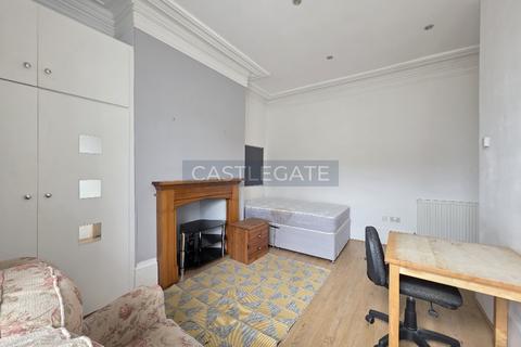 1 bedroom ground floor flat to rent, Fitzwilliam Street, Huddersfield, HD1 5BB