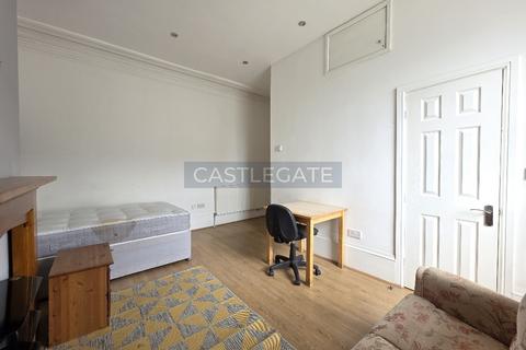 1 bedroom ground floor flat to rent, Fitzwilliam Street, Huddersfield, HD1 5BB