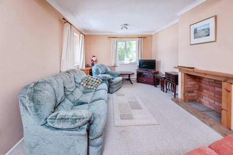 4 bedroom detached bungalow for sale, Badgers Way, BUCKINGHAM