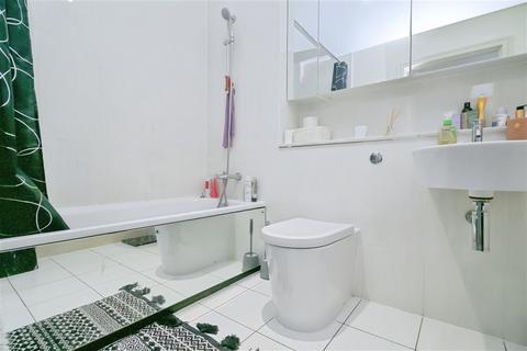 1 bedroom apartment for sale, Hayes Road, Sully, PENARTH
