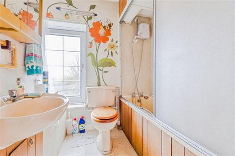 4 bedroom character property for sale, Nash, COWBRIDGE