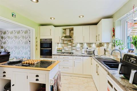 4 bedroom detached house for sale, Walkers Way, Wootton, Northampton
