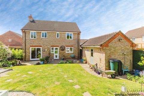 4 bedroom detached house for sale, Walkers Way, Wootton, Northampton