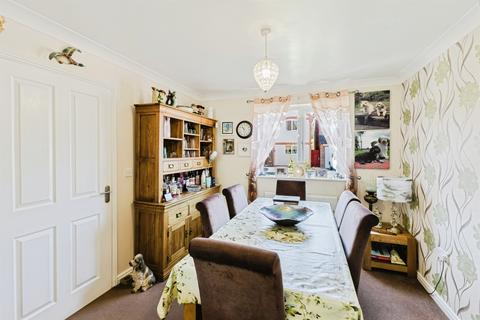 4 bedroom detached house for sale, Walkers Way, Wootton, Northampton