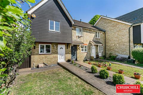 Longcourt Mews, Wanstead