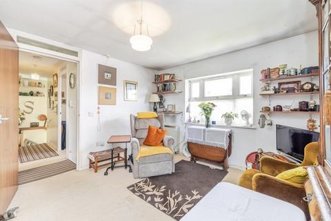 2 bedroom retirement property for sale, Dulwich Way, Croxley Green, Rickmansworth