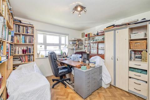 2 bedroom retirement property for sale, Dulwich Way, Croxley Green, Rickmansworth