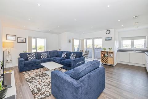 2 bedroom apartment for sale, Fairfield Avenue, Watford
