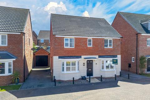 4 bedroom detached house for sale, Moseley Avenue, Market Harborough LE16