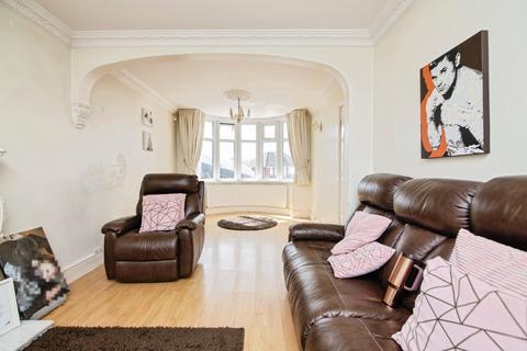 3 bedroom link detached house for sale, Broadway Croft, Oldbury B68