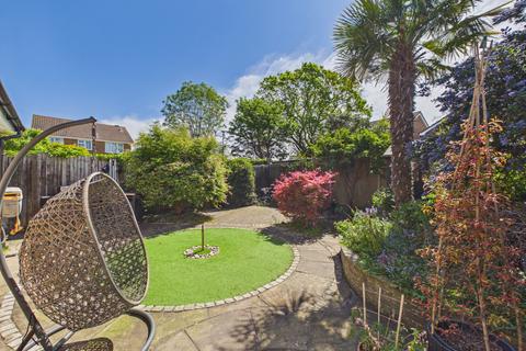 4 bedroom detached house for sale, Corvette Avenue, Warsash