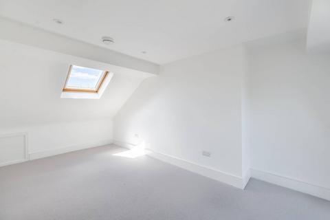 3 bedroom maisonette to rent, Micklethwaite Road, Fulham, London, SW6
