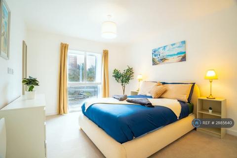 2 bedroom flat to rent, Greensfield Close, Gateshead, NE8
