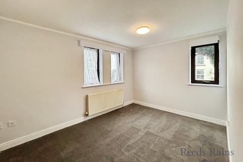 2 bedroom apartment to rent, Kings Croft, Preston PR5