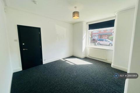 3 bedroom terraced house to rent, Beech Hill Lane, Wigan, WN6