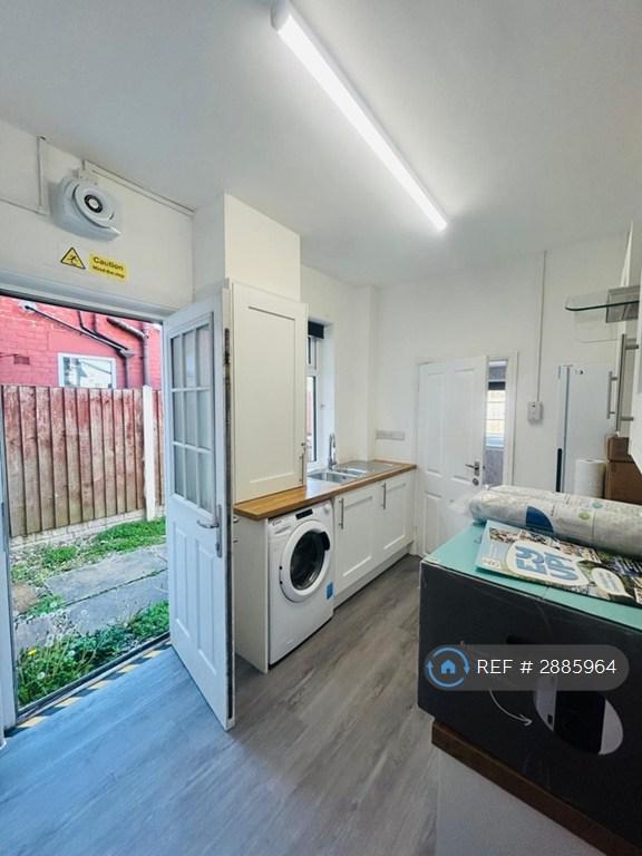 House in Wigan, Greater Manchester - More