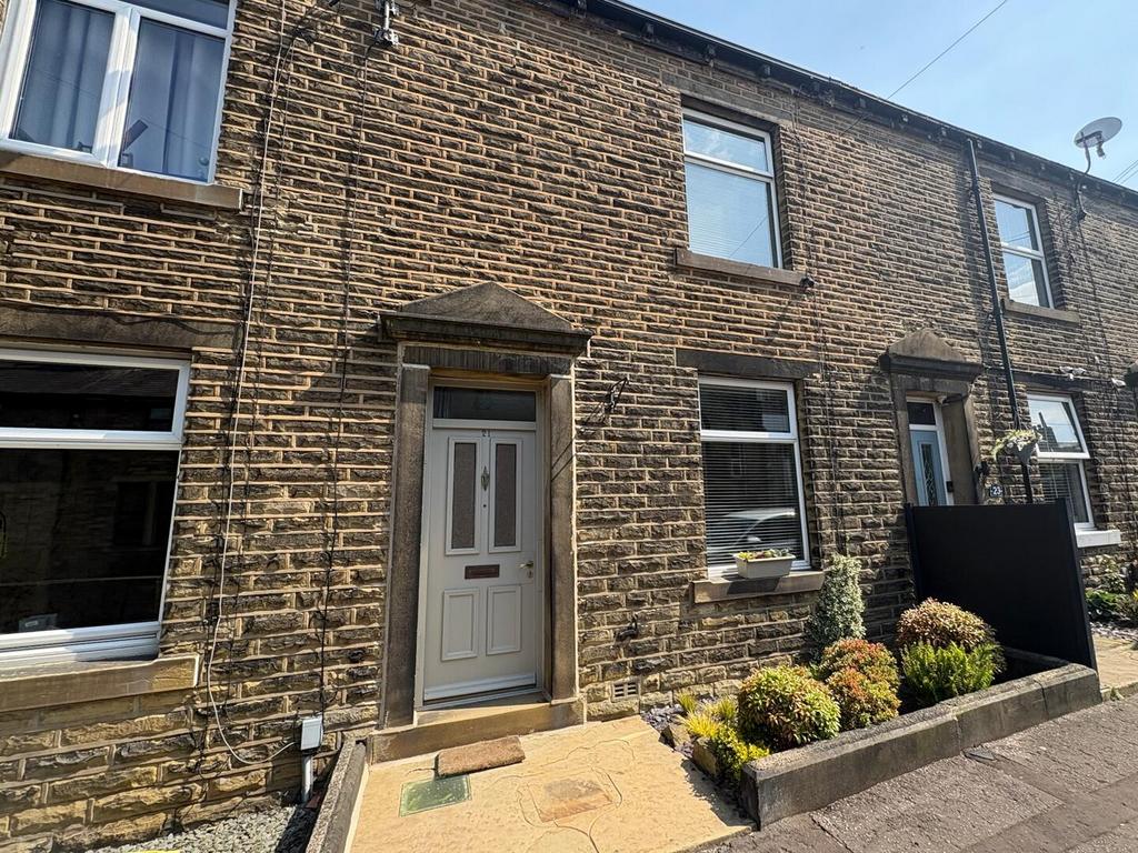 Albert Street, Elland 2 bed terraced house for sale - £160,000