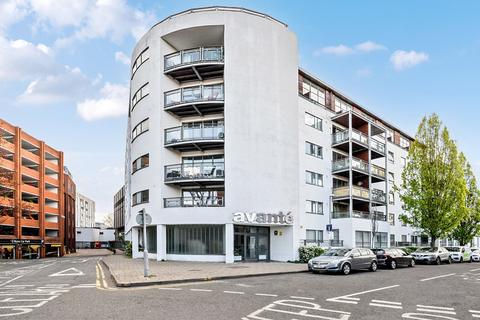 The Bittoms, Kingston Upon Thames, KT1