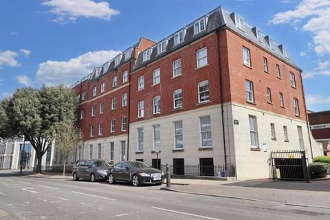 2 bedroom apartment to rent, Flagstaff Court, Canterbury