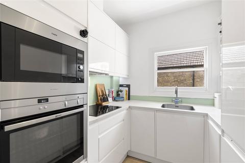 3 bedroom apartment for sale, Cavendish Road, London, SW12