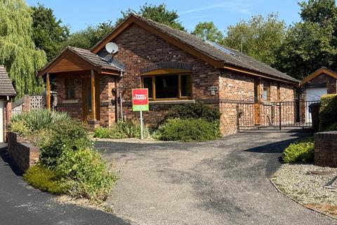 2 bedroom detached bungalow for sale, Rhyd Galed, Gobowen, Oswestry