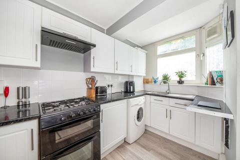 2 bedroom flat for sale, Gooding House, Charlton