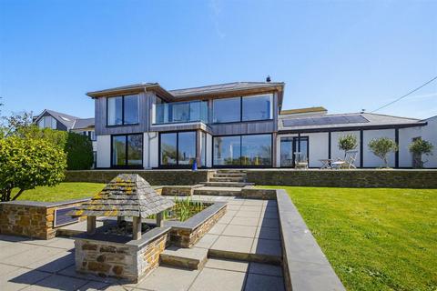 3 bedroom detached house for sale, 4 Battery Park, Fowey PL23