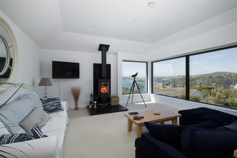 3 bedroom detached house for sale, 4 Battery Park, Fowey PL23