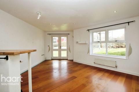 2 bedroom apartment for sale, Pinnata Close, ENFIELD