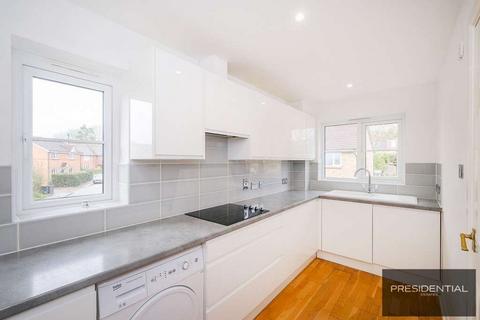 undefined, Maybury Close, Loughton IG10