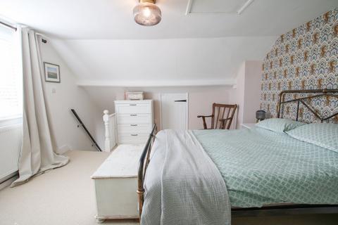 3 bedroom semi-detached house for sale, Langborough Road, Wokingham, RG40