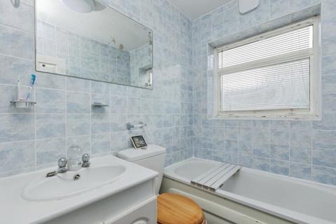 2 bedroom maisonette for sale, Northfleet, Gravesend DA11