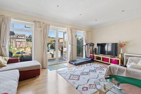 3 bedroom detached house for sale, Thorney Mill Road, Iver SL0