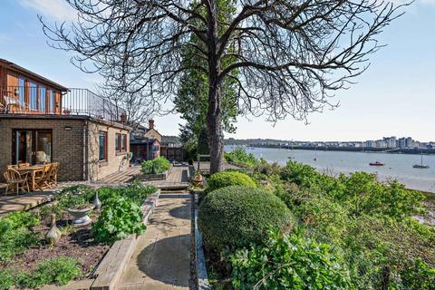 3 bedroom detached house for sale, Upchat Road, Upnor, Rochester, Kent