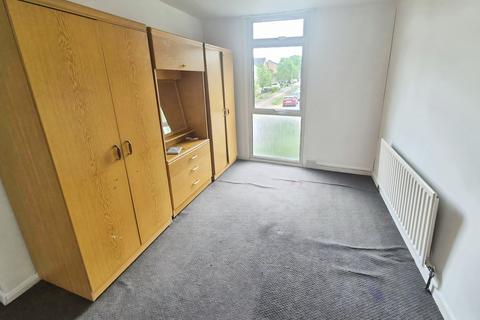 3 bedroom terraced house to rent, Thorn Hill, Briar Hill, Northampton, NN4