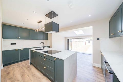 5 bedroom semi-detached house for sale, Manor Lane, Sunbury-On-Thames TW16