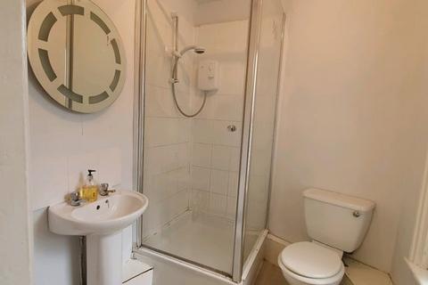 1 bedroom flat to rent, Wellington Road South, Stockport, SK2