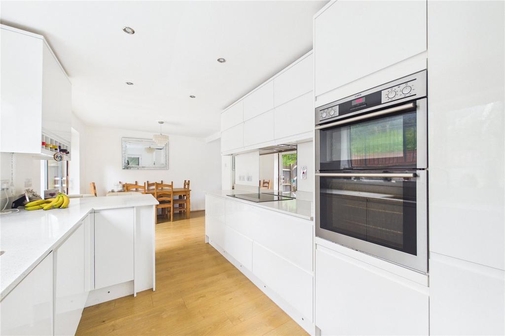 Magpie Way, Tilehurst, Reading, Berkshire, RG31, Reading
