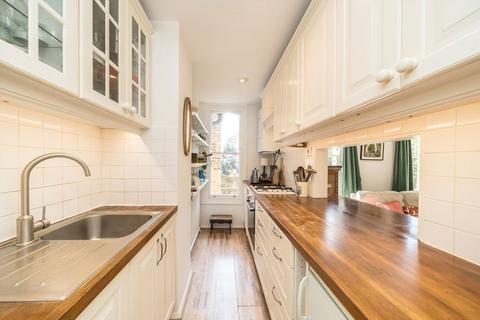 2 bedroom flat for sale, Offerton Road, London SW4