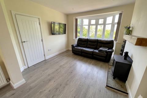 4 bedroom semi-detached house for sale, Stockingstone Road, Luton, Bedfordshire, LU2 7NJ