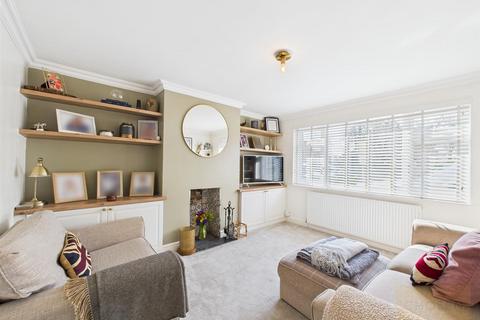 4 bedroom semi-detached house to rent, St Johns Avenue, Gloucester