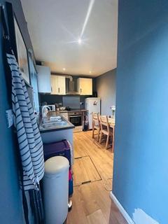 1 bedroom house to rent, Southend Arterial Road, Hornchurch RM11