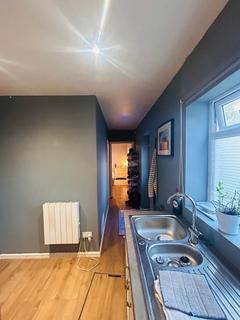 1 bedroom house to rent, Southend Arterial Road, Hornchurch RM11