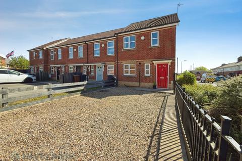 3 bedroom end of terrace house for sale, Follifoot Drive, Hull HU4