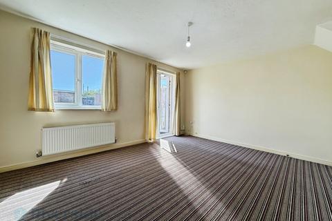 3 bedroom end of terrace house for sale, Follifoot Drive, Hull HU4