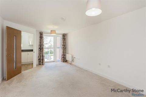 1 bedroom apartment for sale, Scalford Road, Melton Mowbray, Leicestershire. LE13 1FH