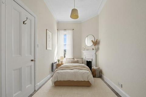 1 bedroom flat for sale, 50 4F2 Raeburn Place, Edinburgh, EH4