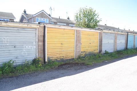 2 bedroom maisonette for sale, Birk Beck, Meon Close, Springfield. CM1 7QP