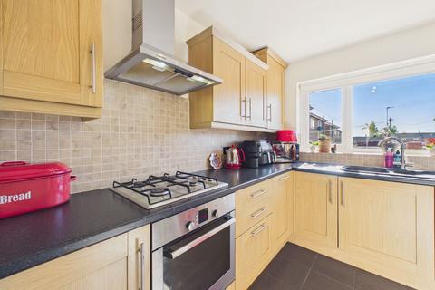 2 bedroom end of terrace house for sale, Creslow, Leam Lane, NE10