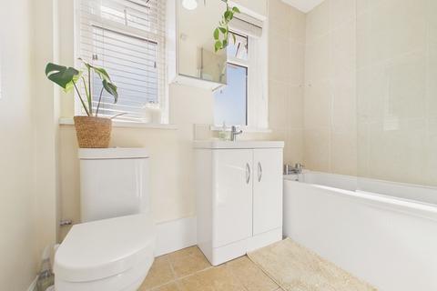 2 bedroom end of terrace house for sale, Creslow, Leam Lane, NE10